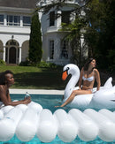 Sunnylife The Resort Original Luxe Ride-On Float – Swan Deniz Yatağı